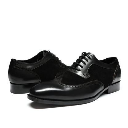 Herrenschuhe mit spitzer Spitze, britischer Business-Brogue, geschnitztes Leder, Schwarz