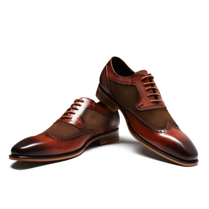 Herrenschuhe mit spitzer Spitze, britischer Business-Brogue, geschnitztes Leder, Schwarz