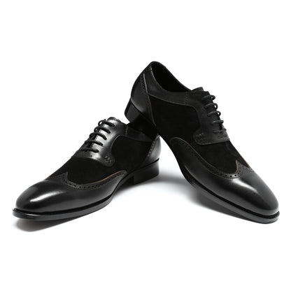 Herrenschuhe mit spitzer Spitze, britischer Business-Brogue, geschnitztes Leder, Schwarz