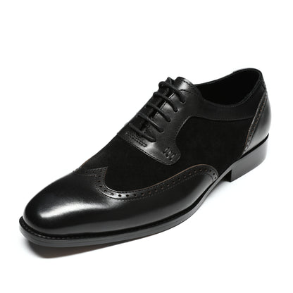 Herrenschuhe mit spitzer Spitze, britischer Business-Brogue, geschnitztes Leder, Schwarz
